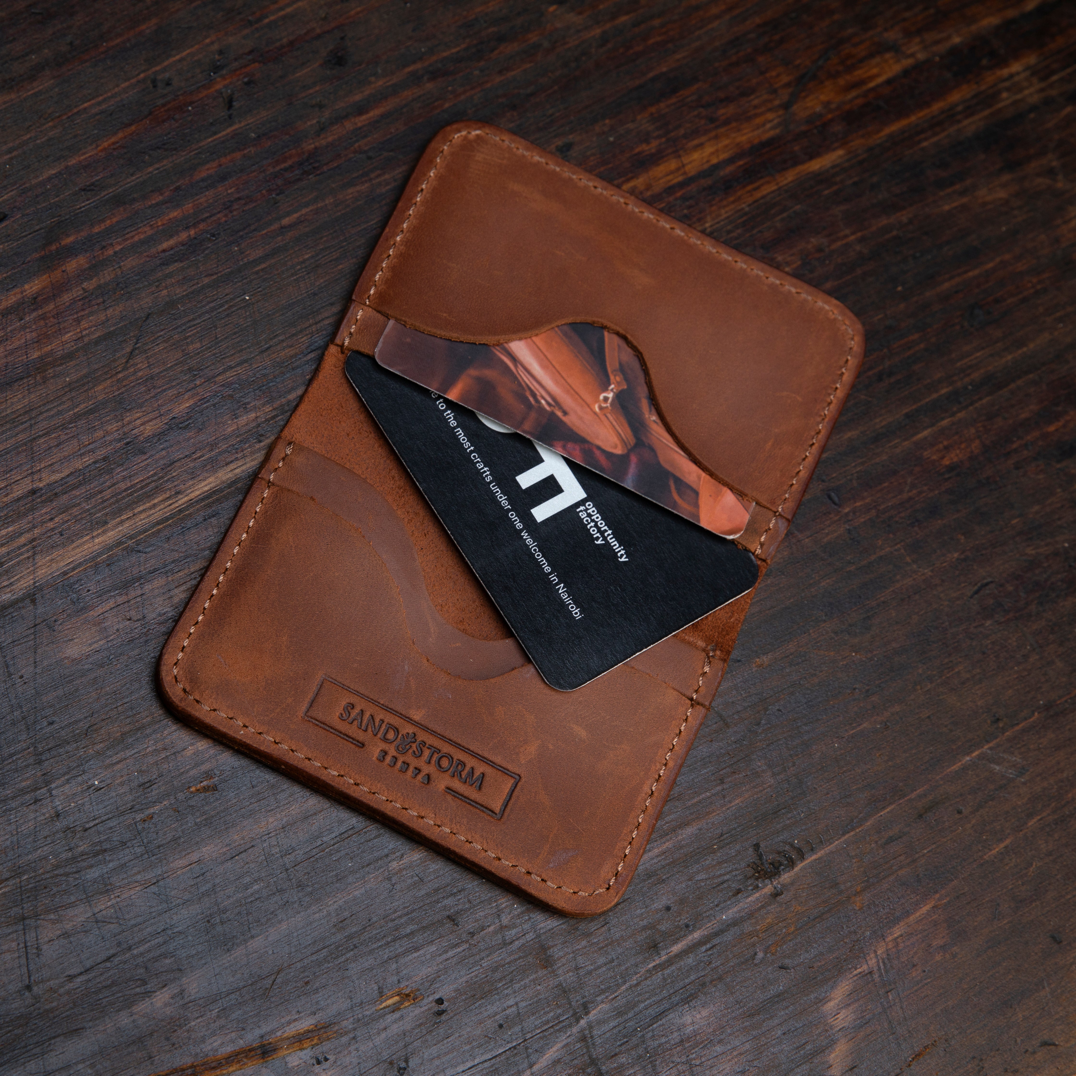 Pull- up Ben Card Holder