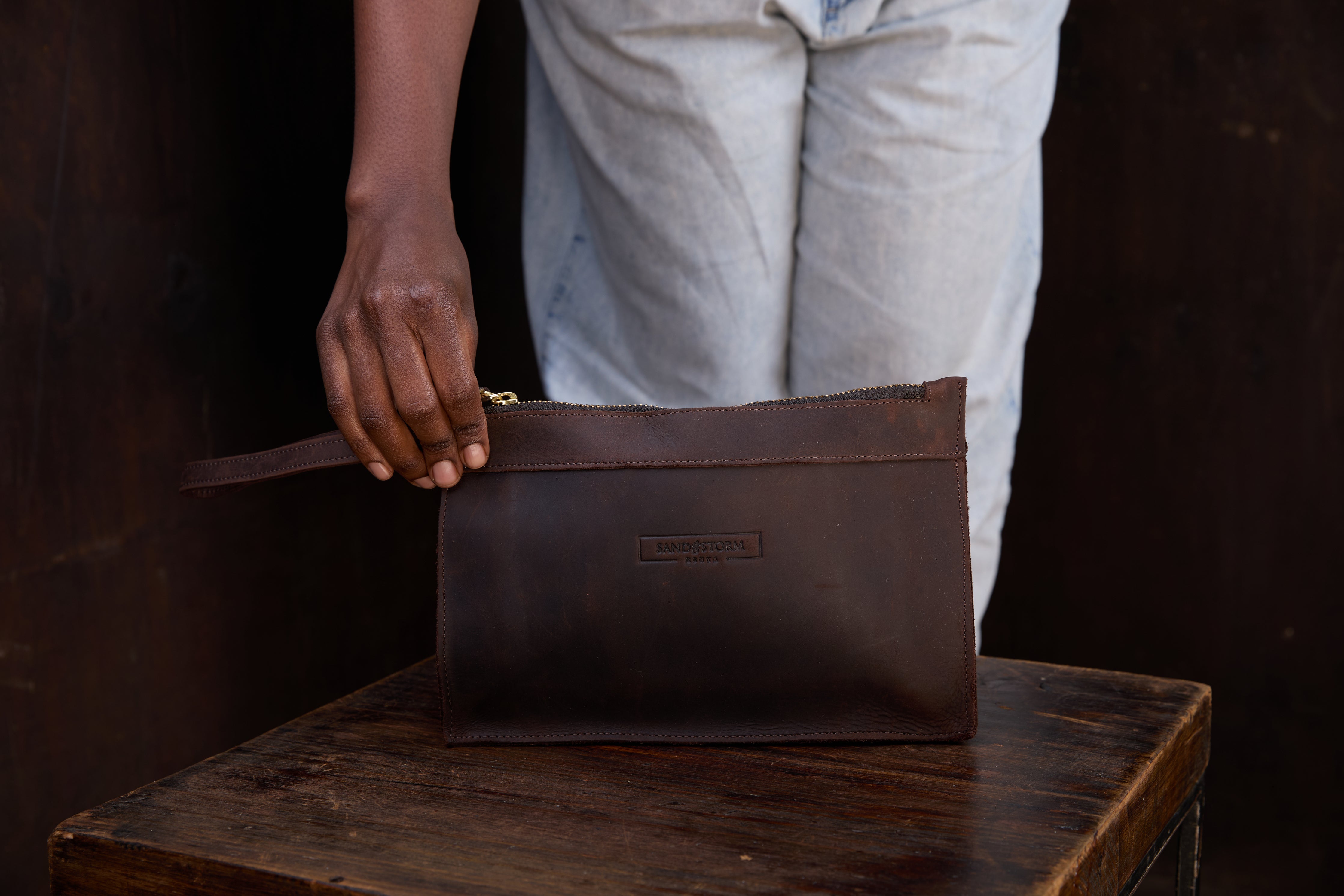 Pull-up Leather Agnes Pouch