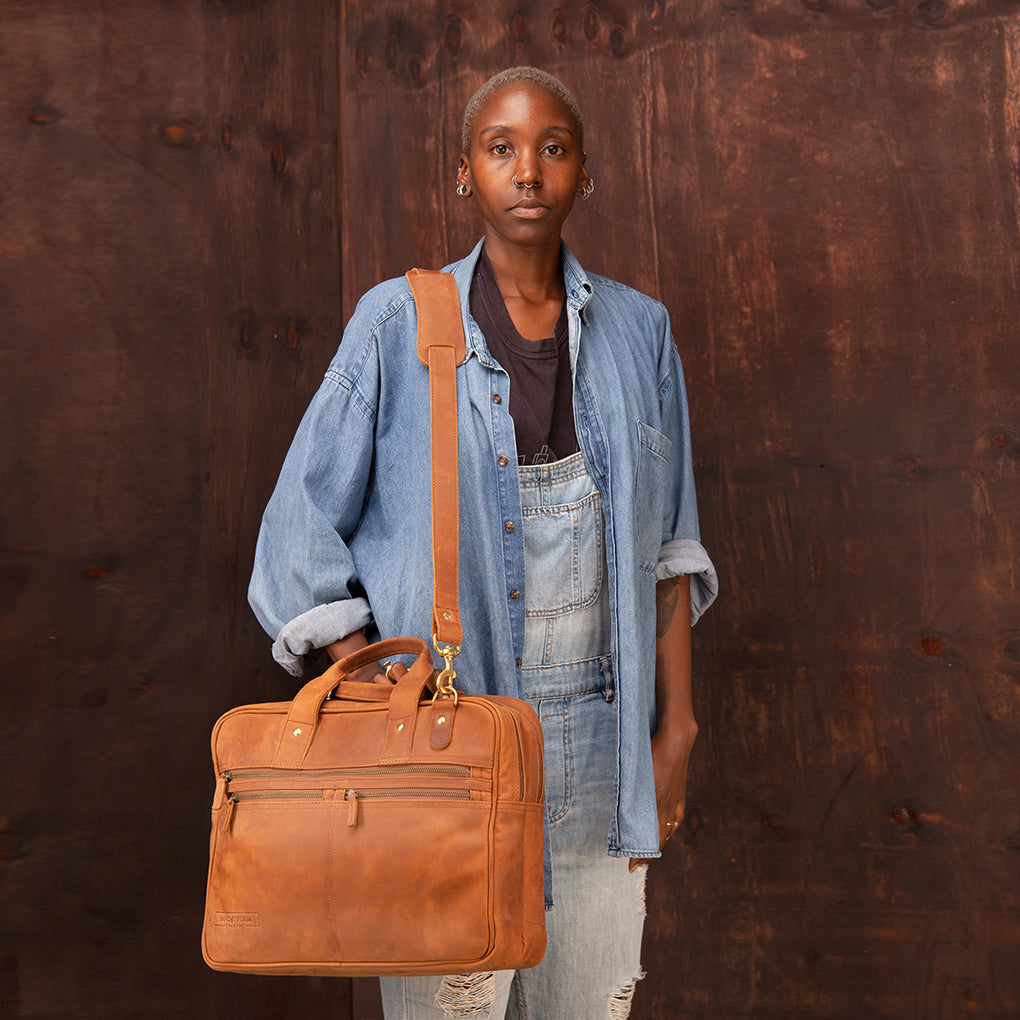 Pull-up Leather Andrew Work Bag - Sandstorm Kenya (KE)