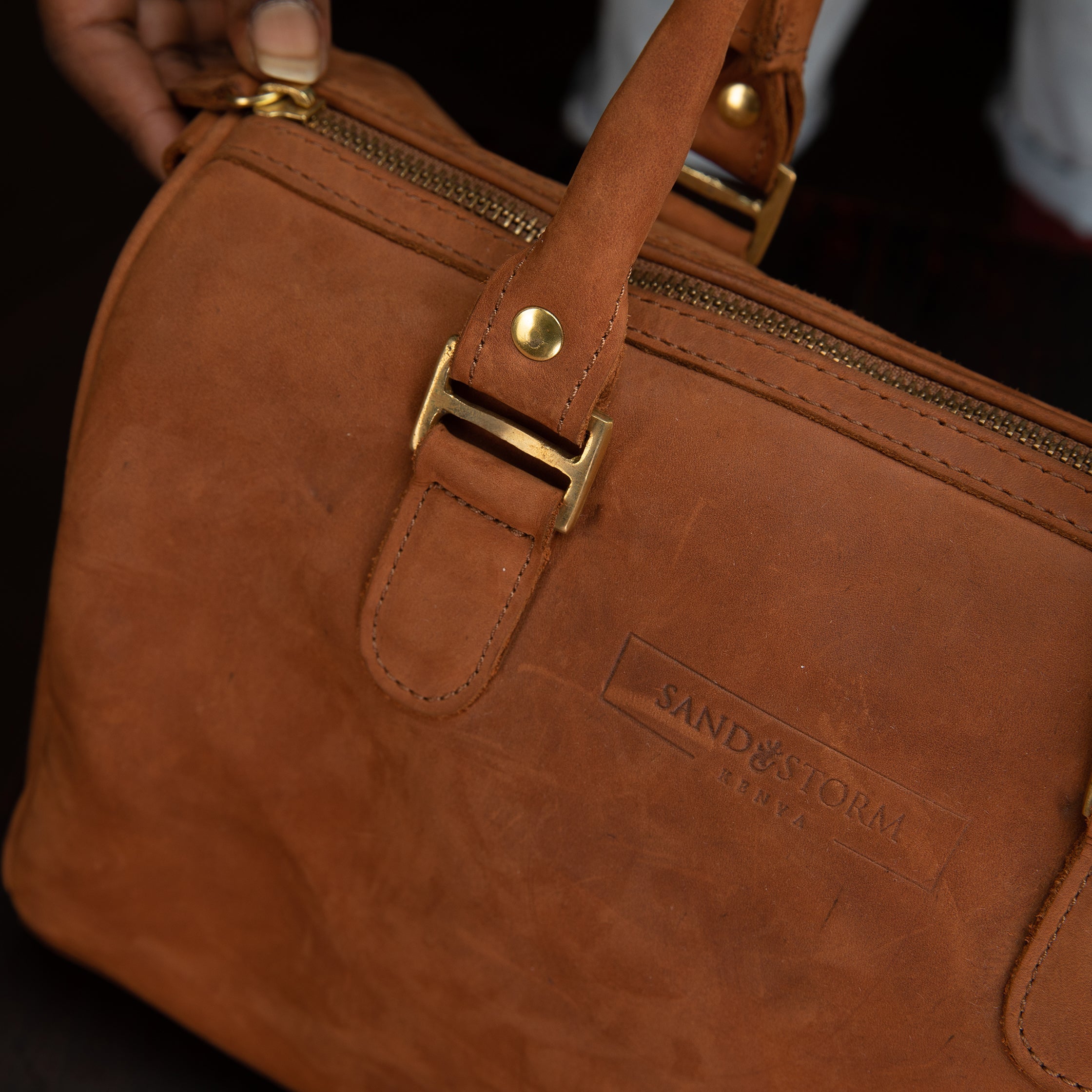 Pull-up Leather Virginia Bag - Sandstorm Kenya (KE)