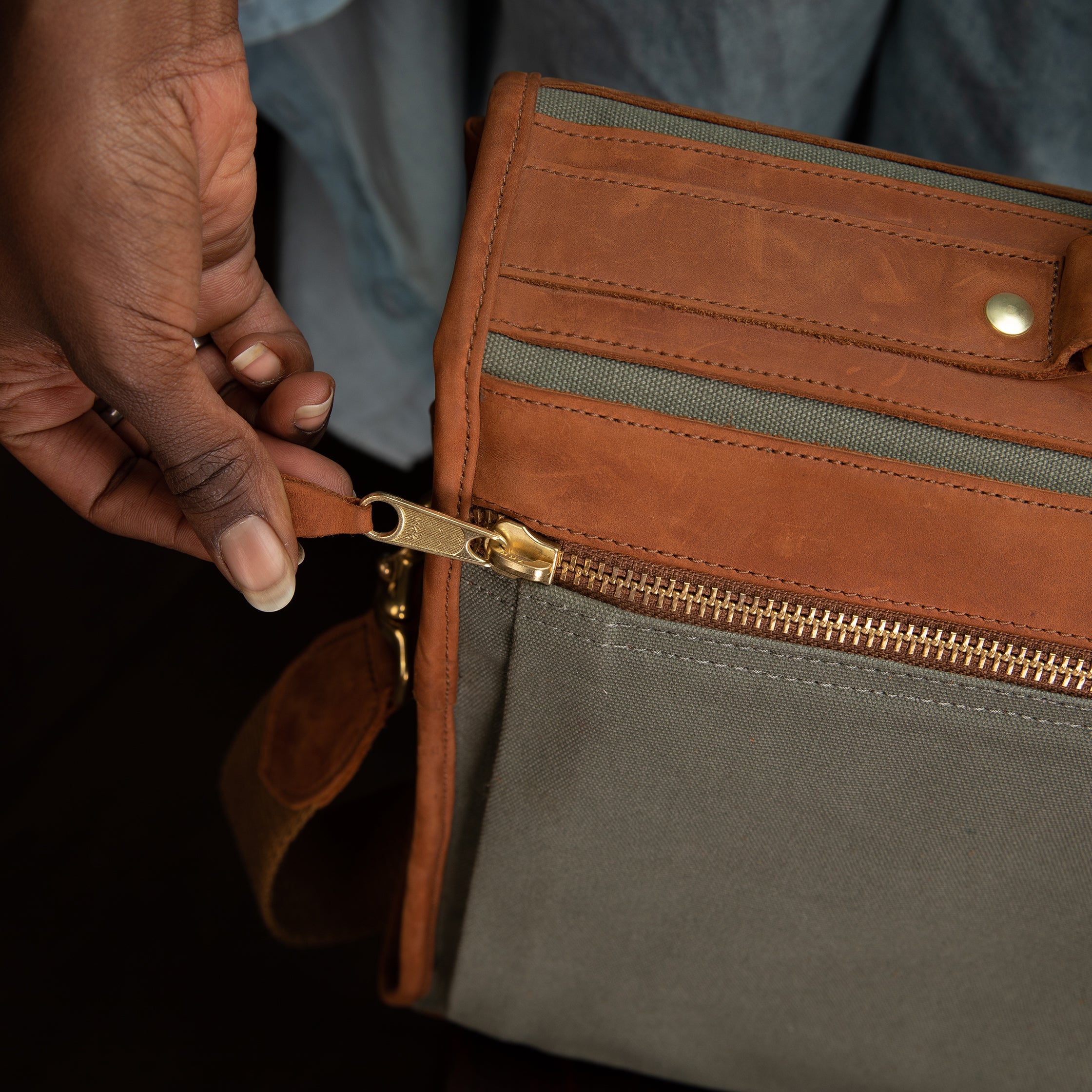 Canvas Executive Briefcase - Sandstorm Kenya (KE)